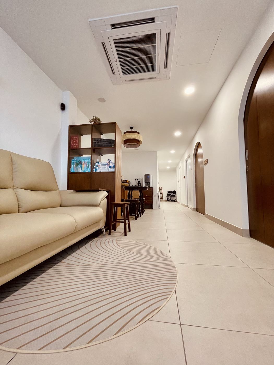 Waiting area and corridor